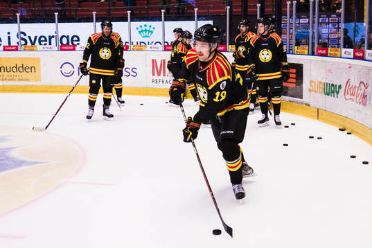 Brynäs Tim Henriksson innan ishockeymatchen i SHL mellan
