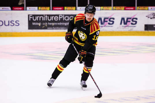 Brynäs Tim Henriksson innan ishockeymatchen i SHL mellan