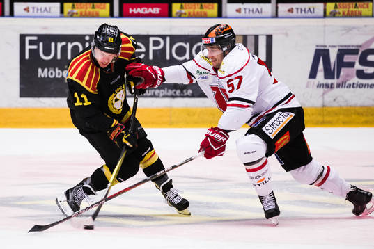 Brynäs Kevin Clark och Örebros Daine Todd