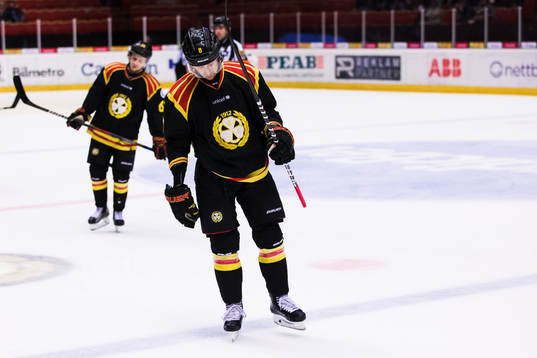 Brynäs Aaron Palushaj deppar