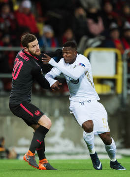 Arsenals Shkodran Mustafi och Östersunds Alhaji Gero