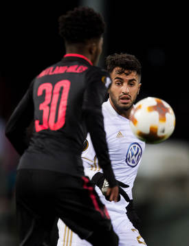 Arsenals Ainsley Maitland-Niles och Östersunds Brwa Nouri