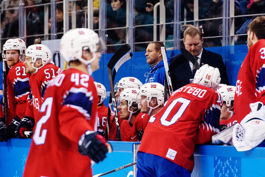 Players of Norway and Petter Thoresen, head coach of Norway
