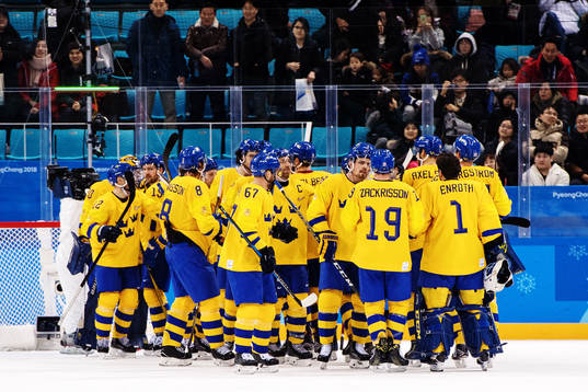 Players of Sweden celebrates