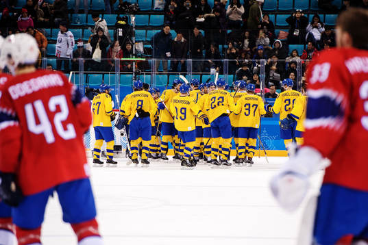 Players of Sweden celebrates