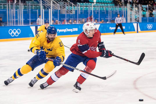 Viktor Stålberg of Sweden and Johannes Johannesen of