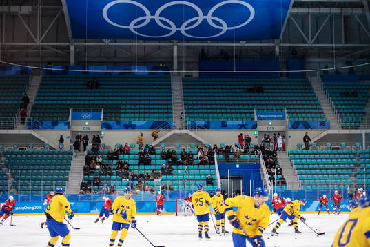 Sweden and Norways players at warm up prior to the Men's