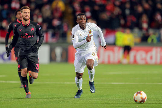 Arsenals Shkodran Mustafi och Östersunds Alhaji Gero