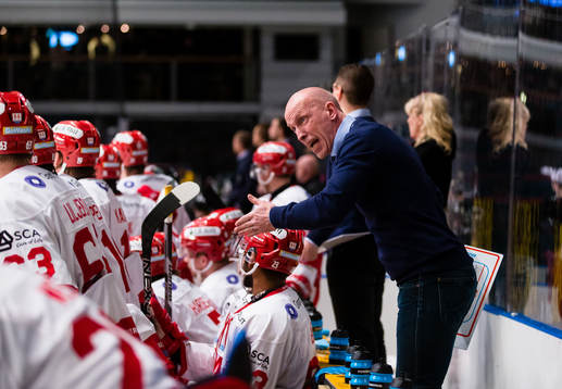 Timrås tränare Fredrik Andersson  ger direktiv