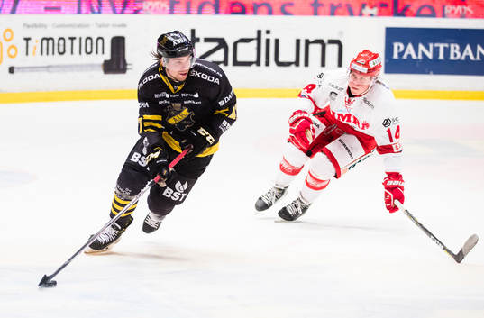 s Eric Norin jagas av Timrås Fabian Zetterlund