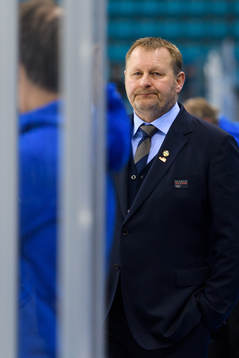 Petter Thoresen, head coach of Norway, in the ice hockey