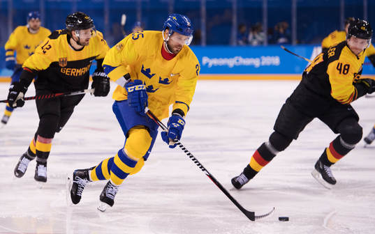 Brooks Macek and Frank Hordler of Germany and Viktor