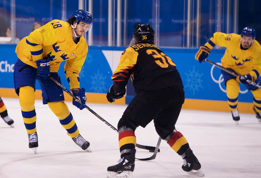 Dennis Everberg of Sweden and Yannic Seidenberg of Germany