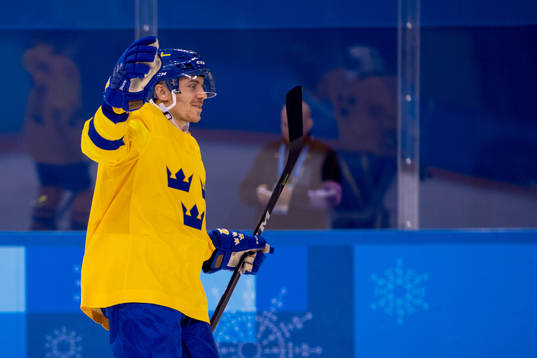 Pär Lindholm of Sweden celebrates