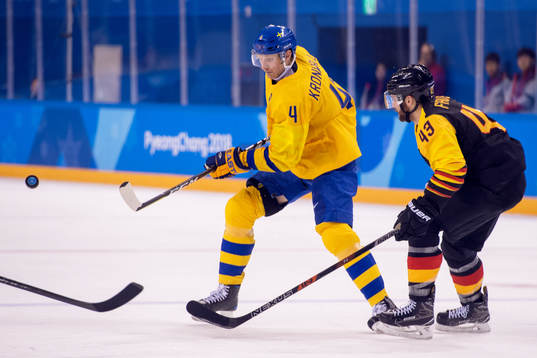 Staffan Kronwall of Sweden and Gerrit Fauser of Germany