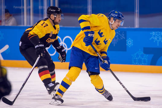 Marcus Kink of Germany and Pär Lindholm of Sweden