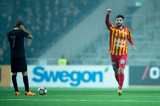 Syrianskas Johannes Ercan jublar