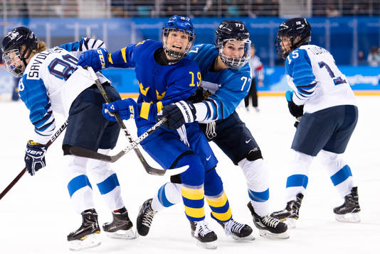 Maria Lindh of Sweden against Ronja Savolainen of Finland