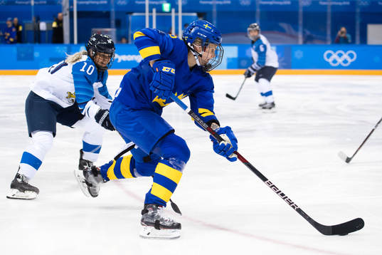 Johanna Fällman of Sweden in the ice hockey quarterfinal