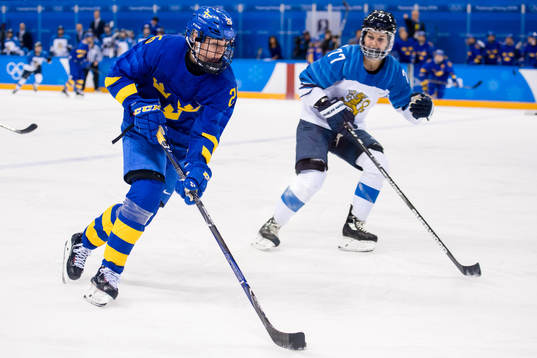 Hanna Olsson of Sweden and Susanna Tapani of Finland in the