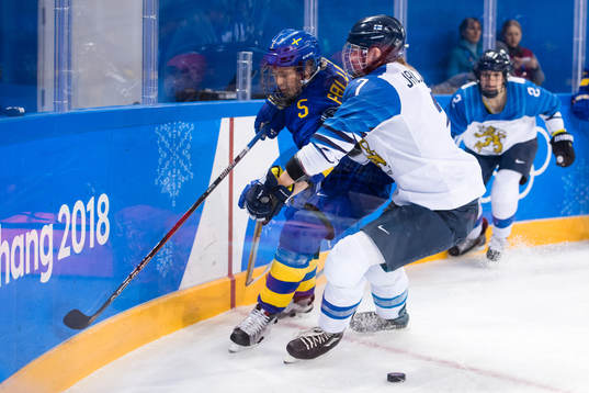 Johanna Fällman of Sweden and Mira Jalosuo of Finland in