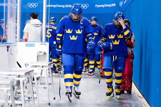 Bläddra bland fler bilder av 2018 Winter Olympics, Day 8, Ice Hockey, Women's Quarter Final, Finland - Sweden