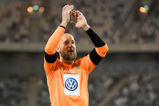 Hammarbys målvakt Benny Lekström jublar