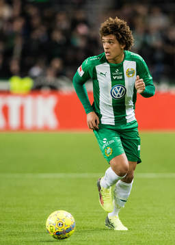 Hammarbys Neto Borges med bollen