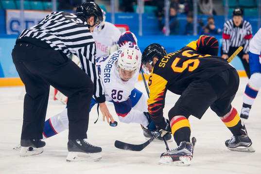 Kristian Forsberg of Norway and Felix Schutz of Germany in