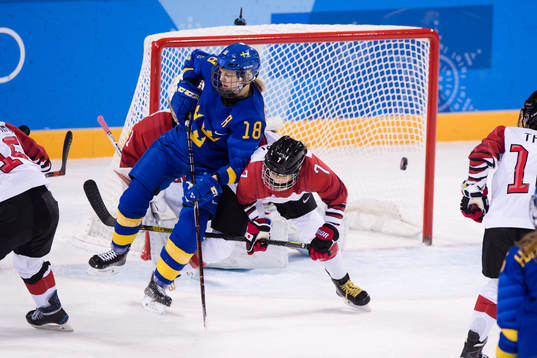 Anna Borgqvist of Sweden and Mika Hori of Japan  in the