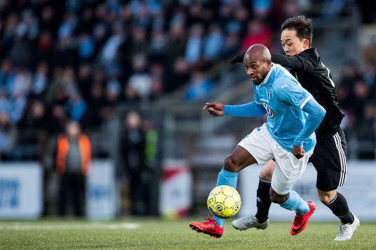 Malmö FFs Fouad Bachirou och Dalkurds Yukiya Sugita