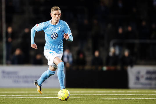 Malmö FFs Sören Rieks med bollen