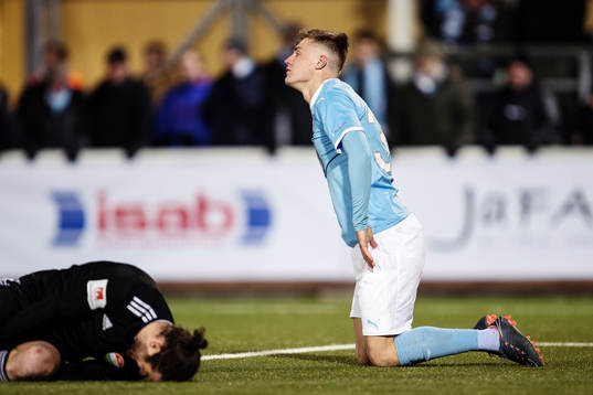 Malmö FFs Mattias Svanberg deppar