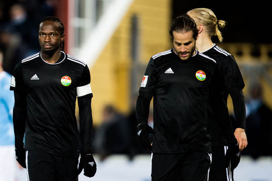Dalkurds Kebba Ceesay och Alex De John deppar