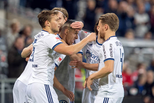 Djurgårdens Haris Radetinac jublar med lagkamrater