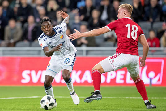Djurgårdens Philana Tinotenda Kadewere och Degerfors