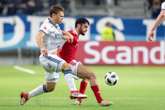 Djurgårdens Jesper Karlström och Degerfors Alan Asaad