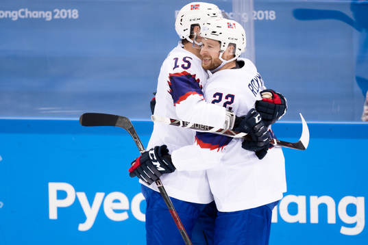 Martin Røymark celebrates the 1-1 goal  by Tommy