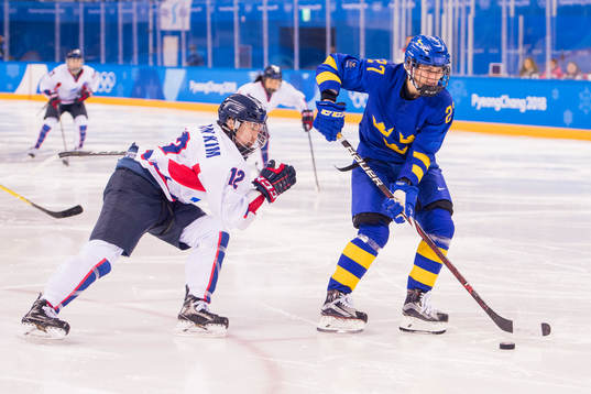 Kim Heenwon of Korea and Emma Nordin of Sweden in the