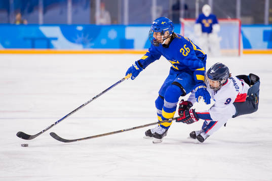 Hanna Olsson of Sweden and Jongah Park of Korea in the