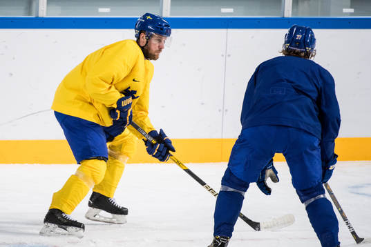 Linus Omark of Sweden