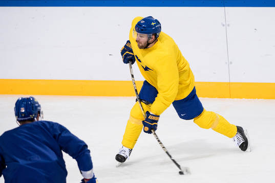 Linus Omark of Sweden