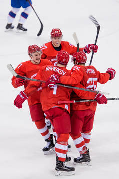 Team Russia (OAR) celebrates the 3-0 goal in the Men's Ice