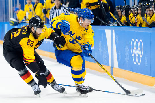 Matthias Plachta of Germany  and Erik Gustafsson of Sweden