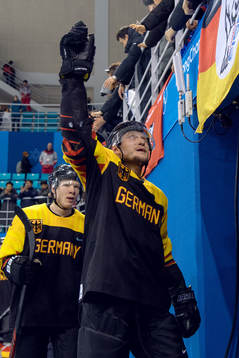 German players celebrates