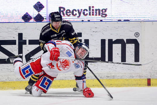 s Jens Jakobs och Västerviks Erik Gustafsson