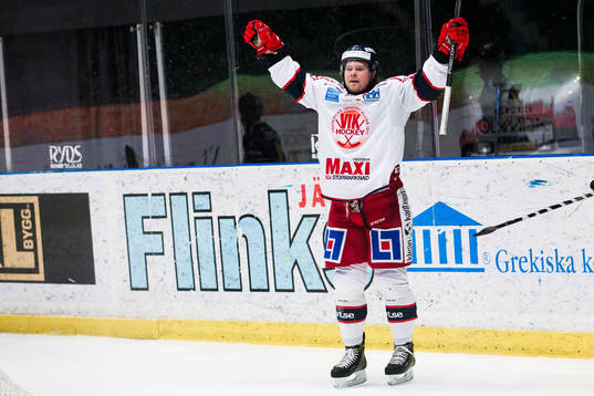 Västerviks Victor Öhman jublar