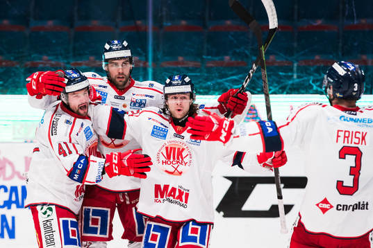 Västerviks Dan Pettersson jublar med Joacim Hedblad och