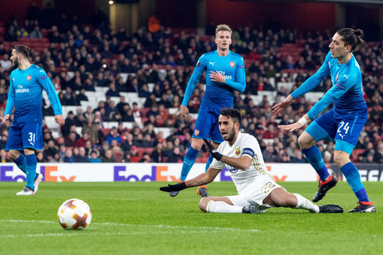 Östersunds Brwa Nouri och Arsenals Hector Bellerin
