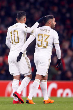 Östersunds Hosam Aiesh och Saman Ghoddos jublar